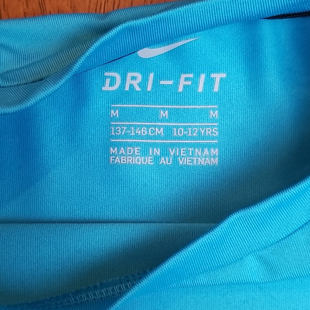 Kids rashguard, swim top 10-12 - Picture 3 of 3